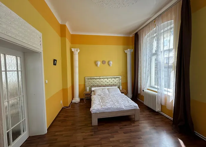 Schloss Ambras Appartement