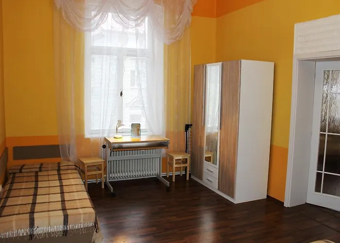 Schloss Ambras Appartement *